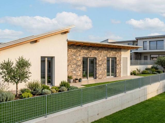 Villa Indipendente in vendita a Lipomo, Como