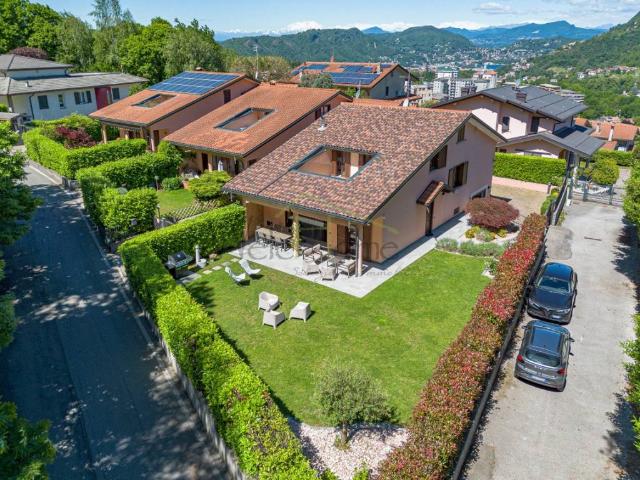 Villa Indipendente in vendita a Rovascio, Tavernerio