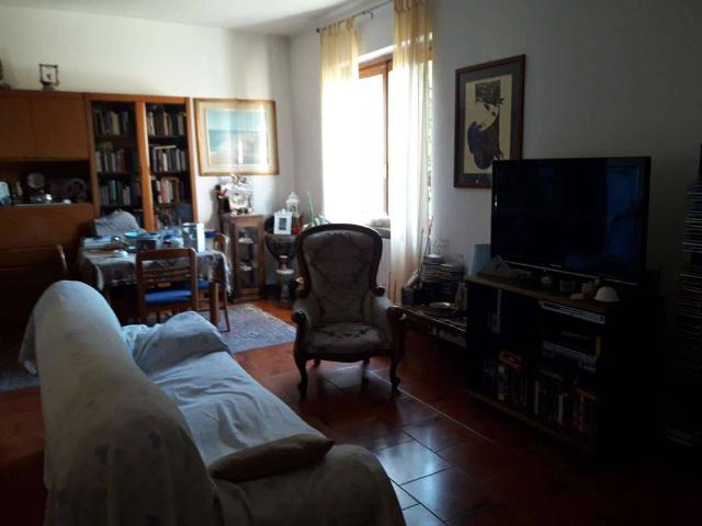 Villa Indipendente in vendita a Lipomo, Lombardia