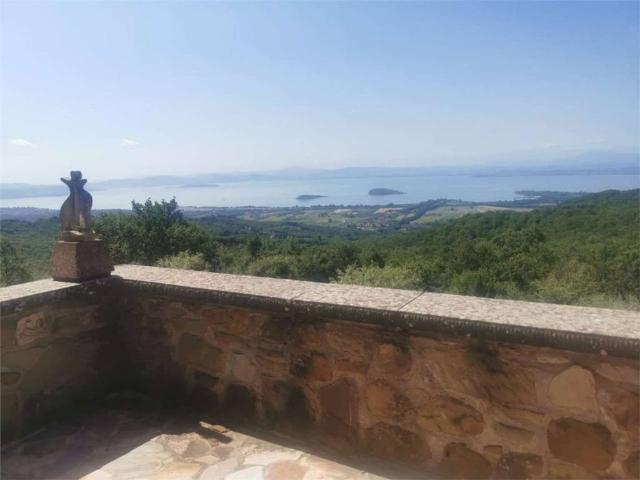 Villa Indipendente in vendita a Lisciano Niccone, Umbria