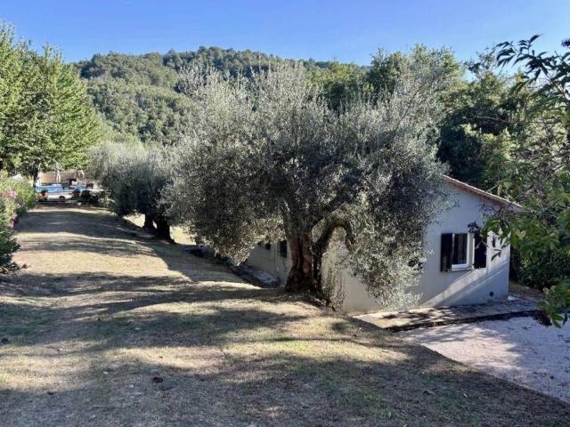 Villa Indipendente in vendita a Lisciano Niccone, Umbria