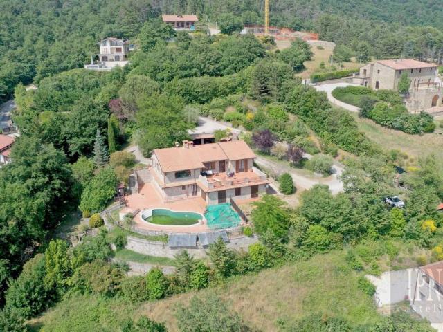 Villa Indipendente in vendita a Lisciano Niccone, Umbria