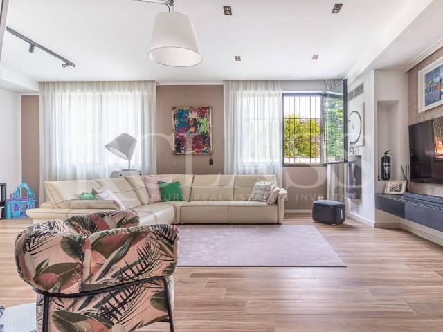 Villa Indipendente in vendita a Lissone, Lombardia