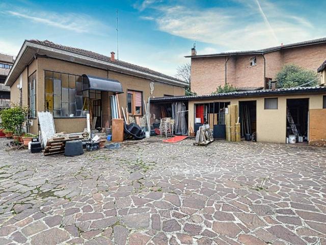 Villa Indipendente in vendita a Cascina Convenio, Lissone