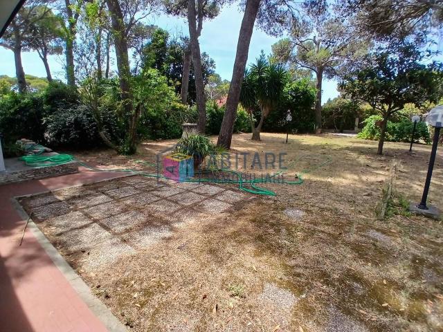 Villa Indipendente in vendita a Quercianella, Livorno