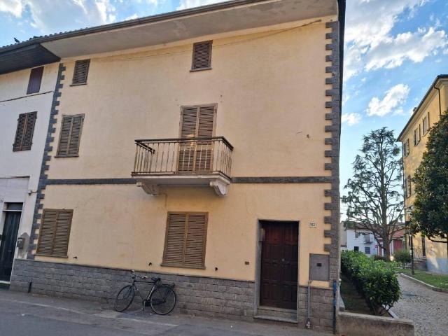 Villa Indipendente in vendita a Piemonte, Vercelli