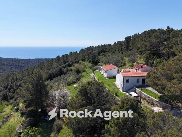 Villa Indipendente in vendita a Montenero Alto, Livorno