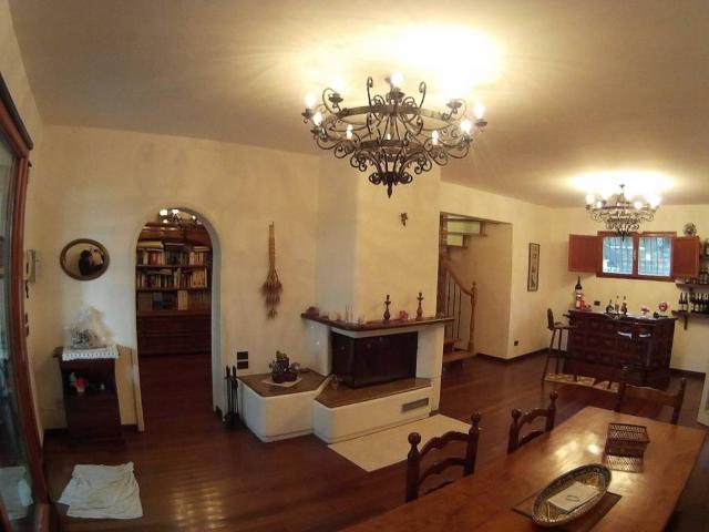 Villa Indipendente in vendita a Quercianella, Livorno