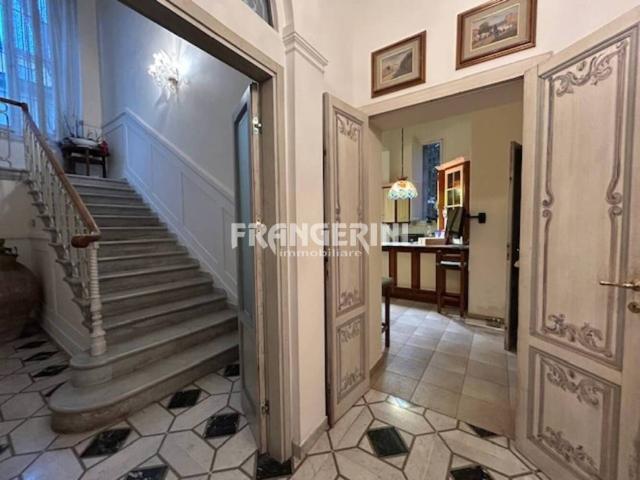 Villa Indipendente in vendita a Livorno, Toscana