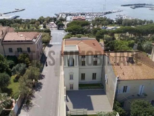 Villa Indipendente in vendita a Fabbricotti, Livorno