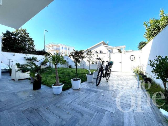 Villa Indipendente in vendita a Ardenza, Livorno