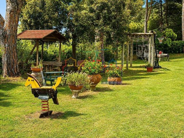 Villa Indipendente in vendita a Montenero Alto, Livorno