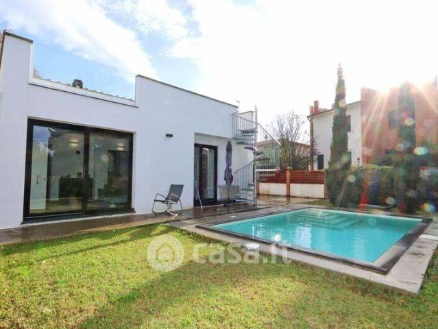 Villa Indipendente in vendita a Livorno, Toscana