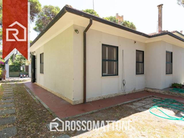 Villa Indipendente in vendita a Quercianella, Livorno