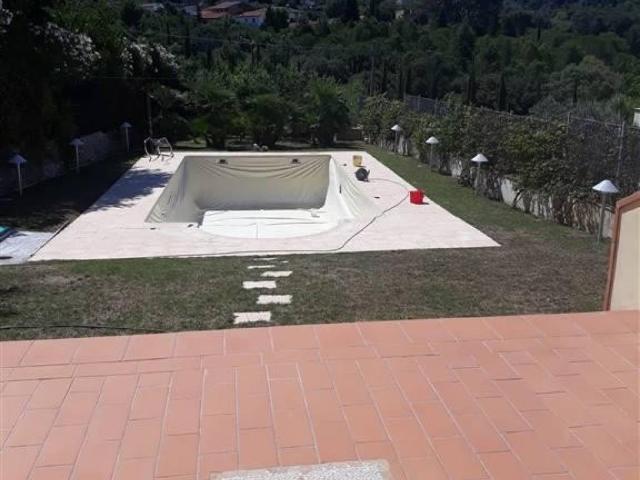 Villa Indipendente in vendita a Montenero basso, Livorno