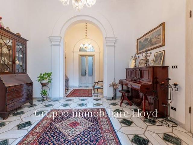 Villa Indipendente in vendita a Livorno, Toscana