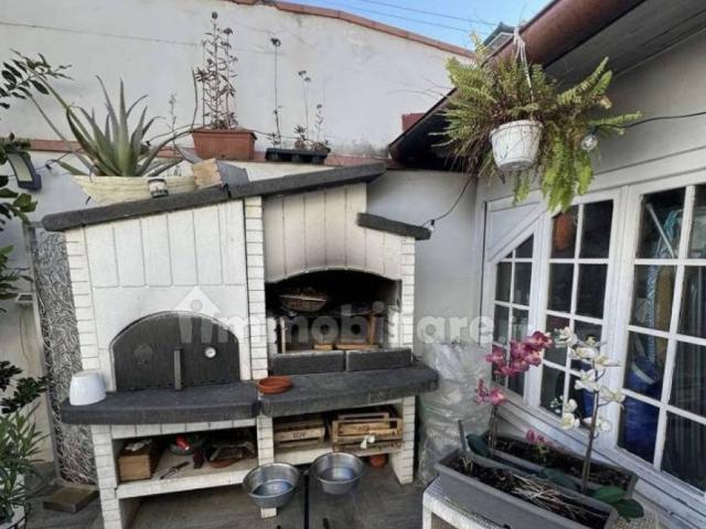 Villa Indipendente in vendita a Ardenza, Livorno