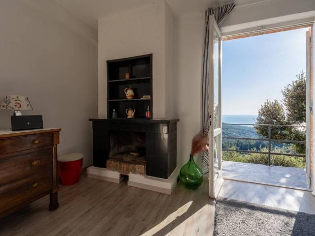 Villa Indipendente in vendita a Montenero Alto, Livorno
