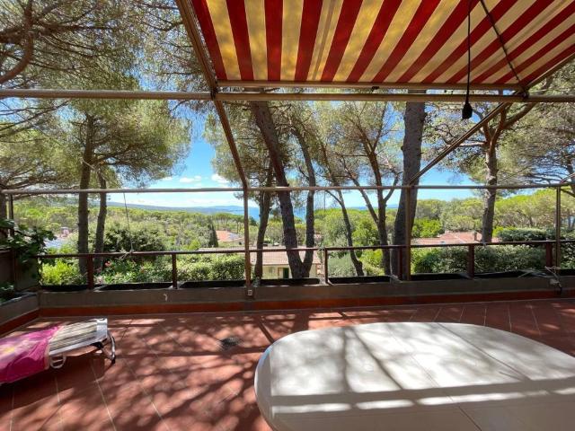 Villa Indipendente in vendita a Quercianella, Livorno