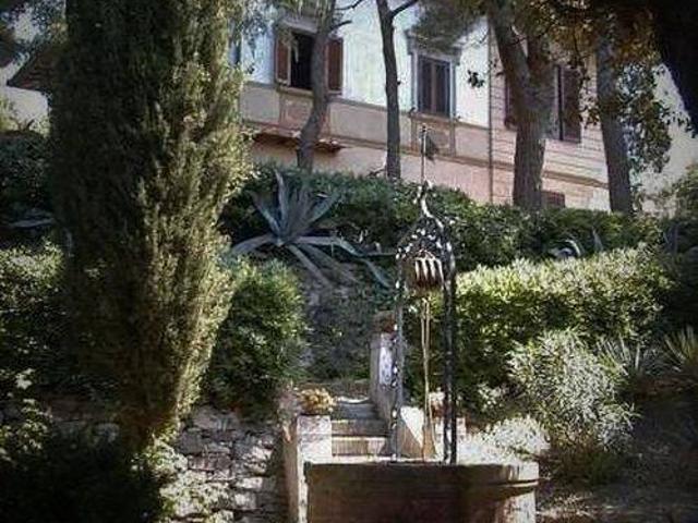 Villa Indipendente in vendita a Savolano, Livorno