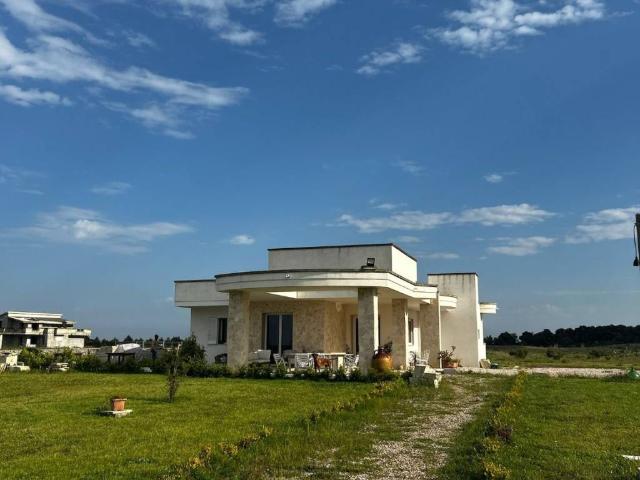 Villa Indipendente in vendita a Zona Marangi, Puglia