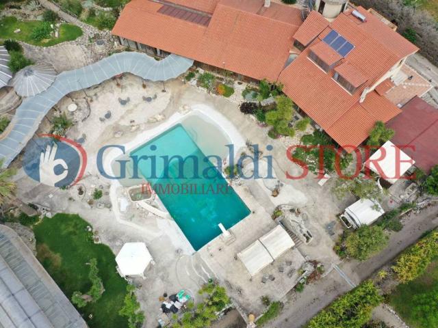 Villa Indipendente in vendita a Puglia, Lecce