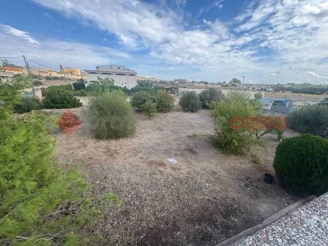 Villa Indipendente in vendita a Lizzano, Taranto