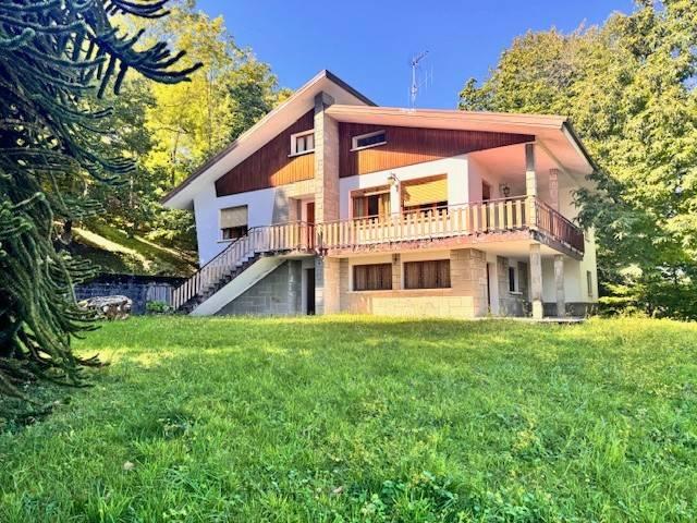 Villa Indipendente in vendita a Unione dell'Alto Reno, Lizzano In Belvedere