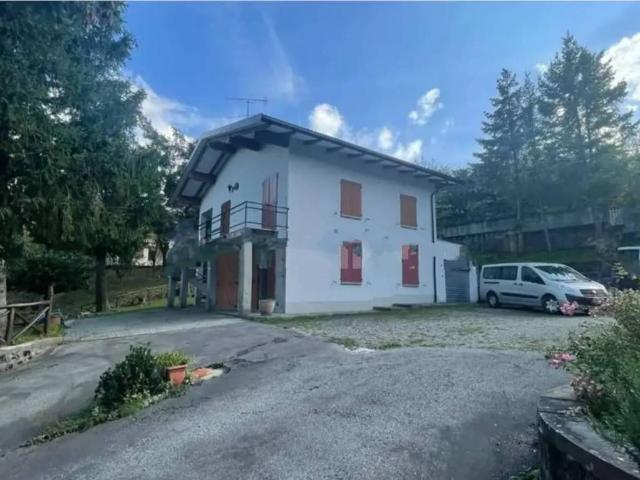 Villa Indipendente in vendita a Unione dell'Alto Reno, Lizzano In Belvedere