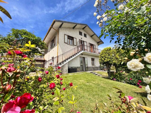 Villa Indipendente in vendita a Unione dell'Alto Reno, Lizzano In Belvedere