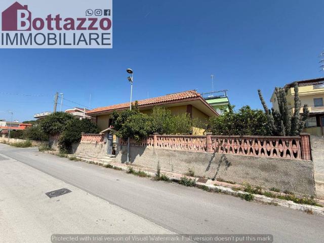 Villa Indipendente in vendita a Puglia, Taranto