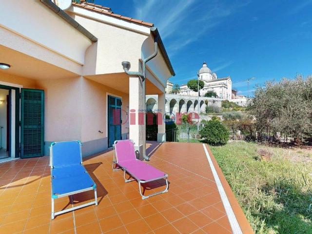 Villa Indipendente in vendita a Borgo Castello, Loano
