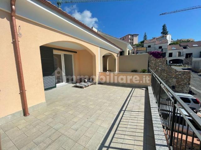 Villa Indipendente in vendita a Loano, Liguria