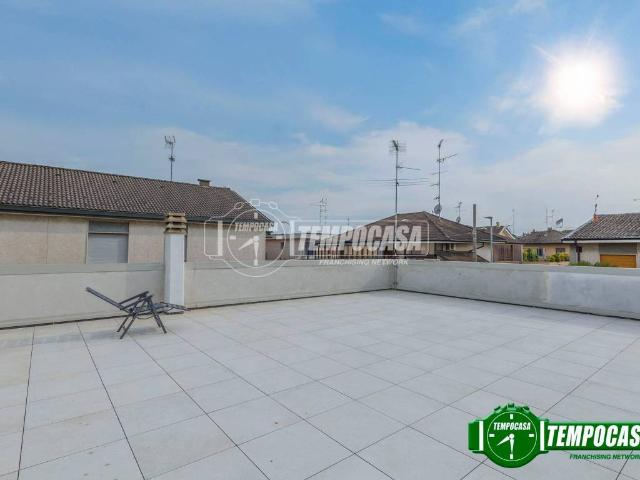 Villa Indipendente in vendita a Locate di Triulzi, Lombardia