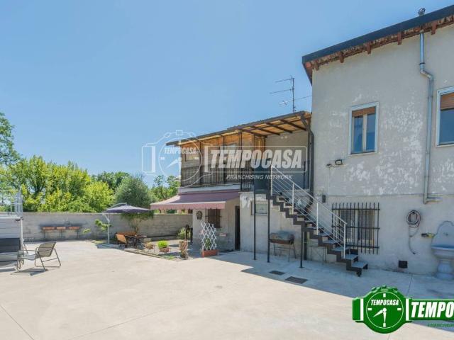 Villa Indipendente in vendita a Carpiano, Lombardia
