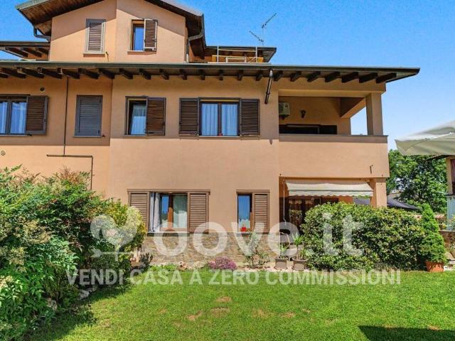 Villa Indipendente in vendita a Locate Varesino, Lombardia