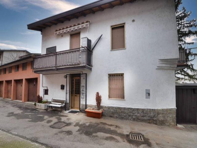Villa Indipendente in vendita a Locate Varesino, Lombardia