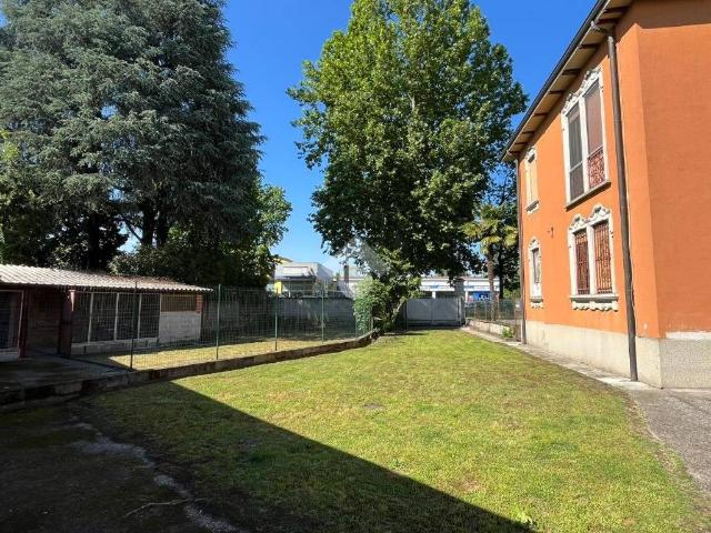 Villa Indipendente in vendita a Revellino, Lodi