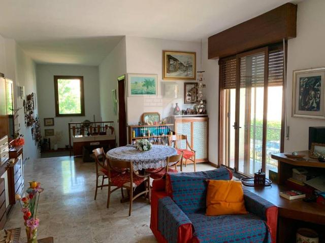 Villa Indipendente in vendita a Robadello, Lodi