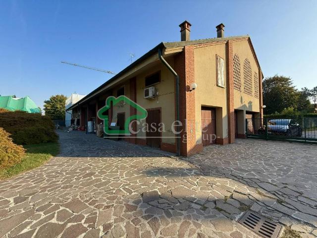 Villa Indipendente in vendita a Selvagreca, Lodi
