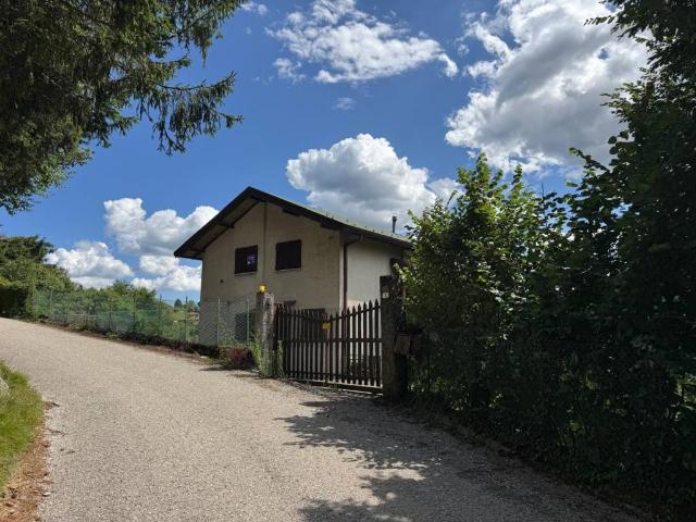 Villa Indipendente in vendita a Comunità montana della valle Trompia, Lodrino