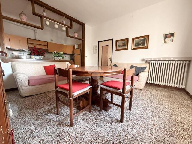 Villa Indipendente in vendita a Unione dei Comuni Bassa Bresciana Occidentale, Lograto