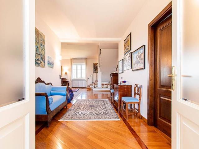 Villa Indipendente in vendita a Unione dei Comuni Bassa Bresciana Occidentale, Lograto