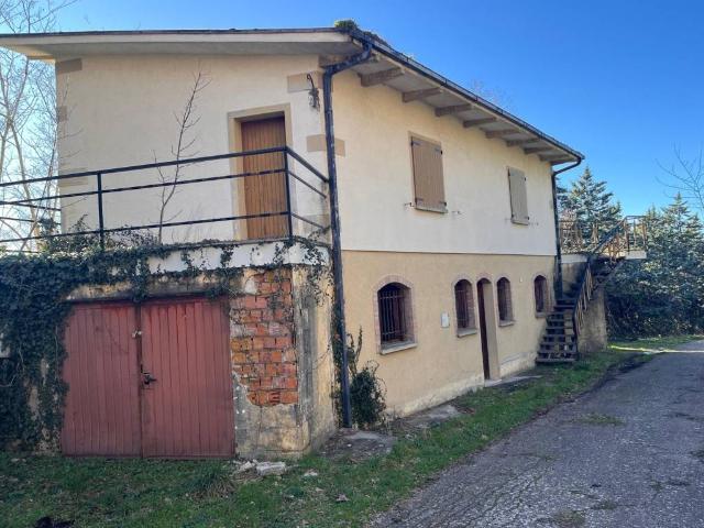 Villa Indipendente in vendita a Unione dei comuni Savena-Idice, Loiano