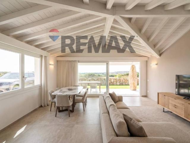 Villa Indipendente in vendita a Porto San Paolo, Sardigna/Sardegna