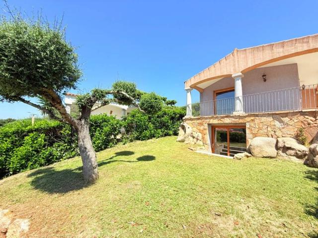 Villa Indipendente in vendita a Porto San Paolo, Sardigna/Sardegna