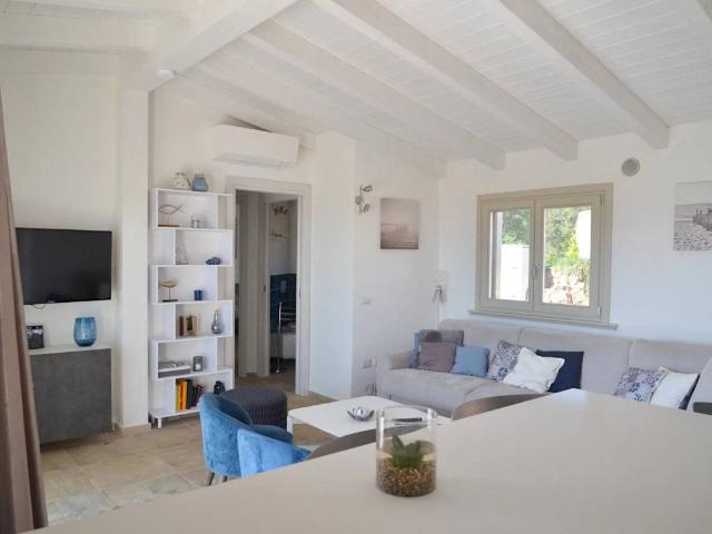 Villa Indipendente in vendita a Porto San Paolo, Sardigna/Sardegna