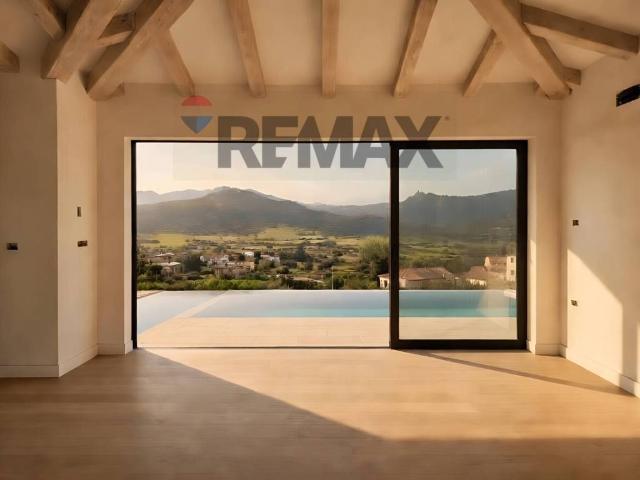 Villa Indipendente in vendita a Porto San Paolo, Sardigna/Sardegna