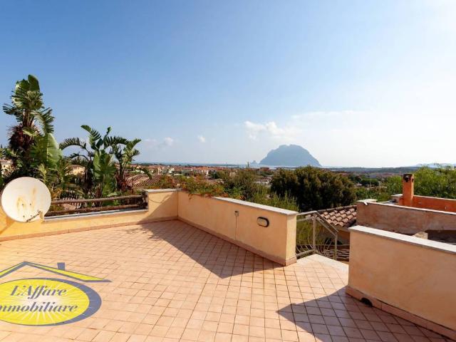 Villa Indipendente in vendita a Porto San Paolo, Sardigna/Sardegna