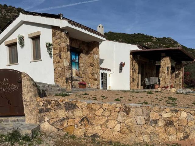 Villa Indipendente in vendita a Porto San Paolo